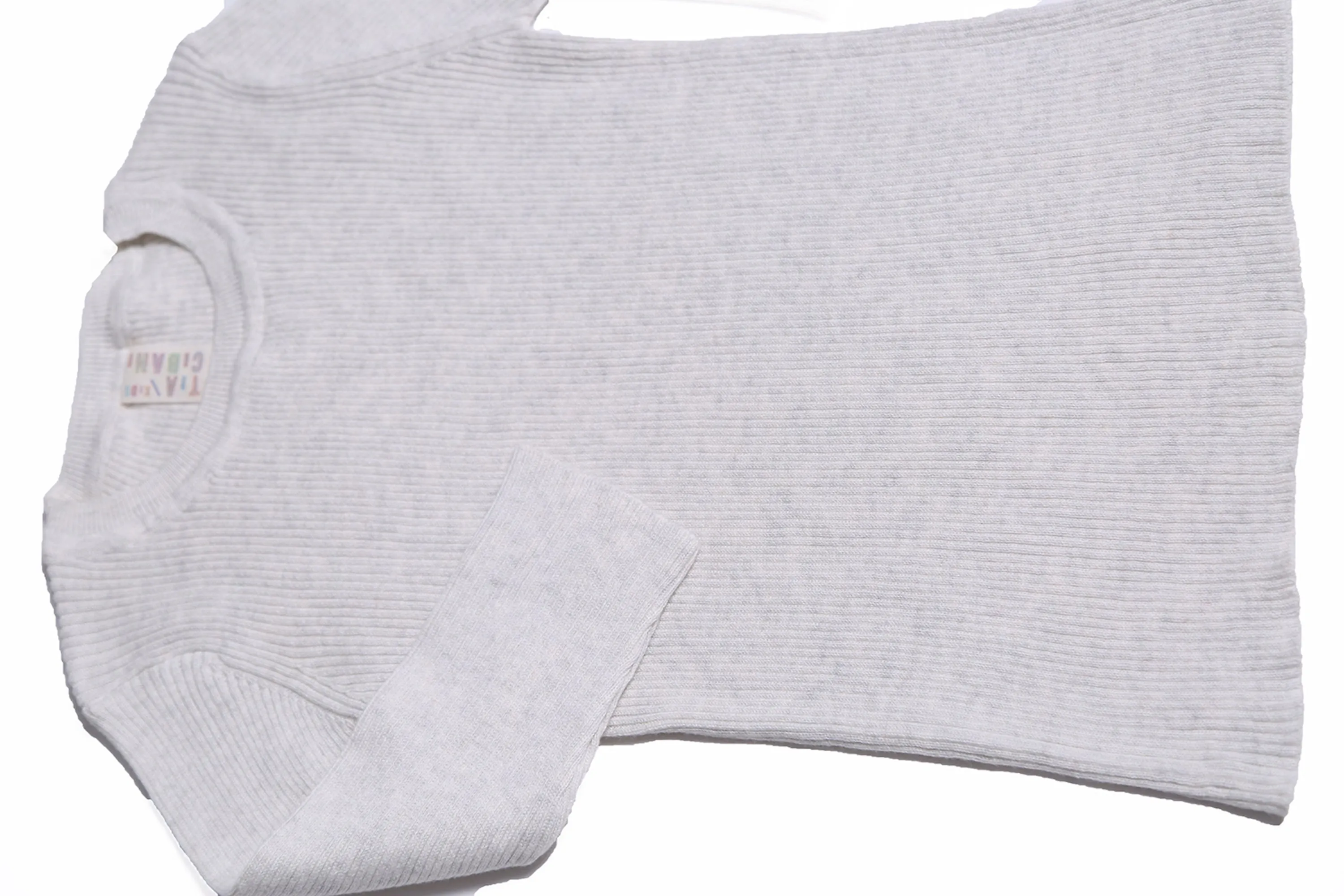 3/4 SLEEVE RIBBED CREW NECK