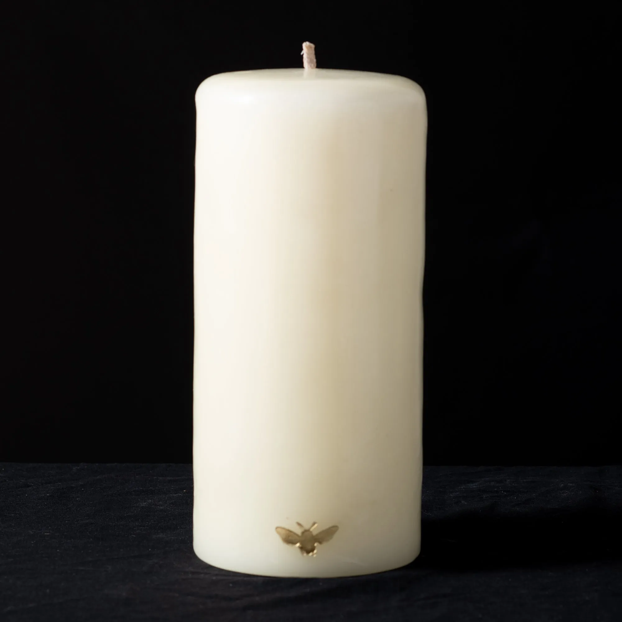 Bloom Bee Cylinder Candle 6x12