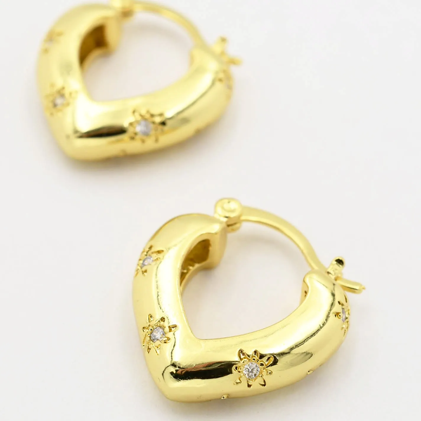 Dome Star Gold Hoop