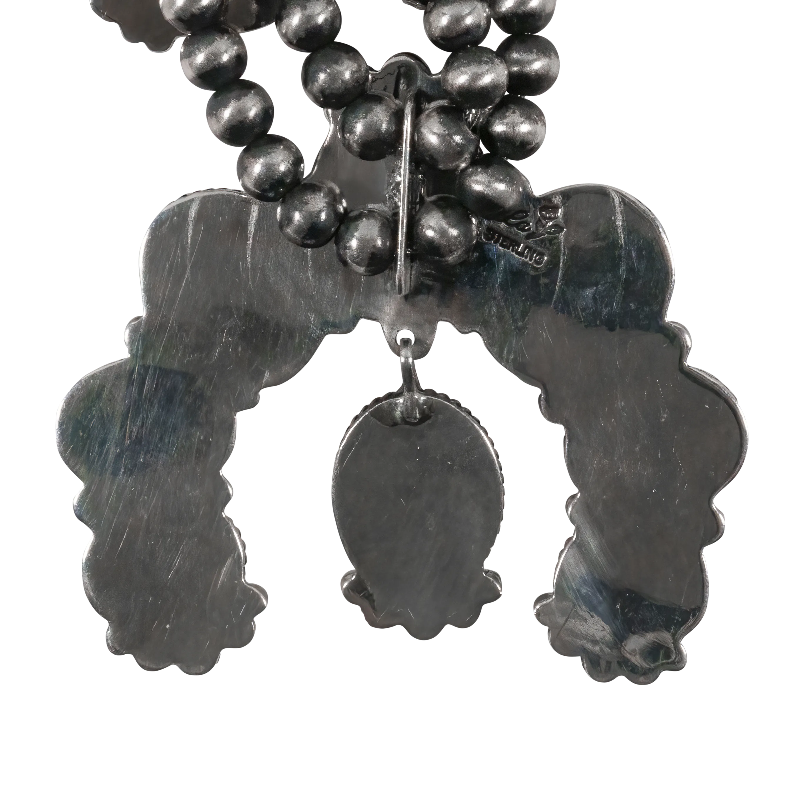 Spiny Oyster Shell Squash Blossom Necklace | LaRose Ganadonegro